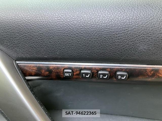 Toyota LAND CRUISER 2015-06 7220649-12