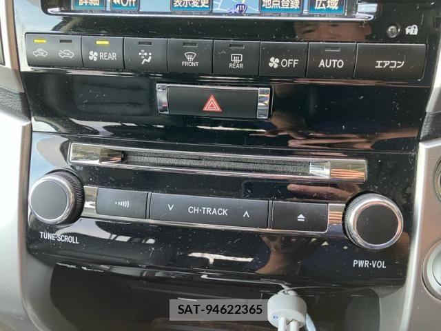 Toyota LAND CRUISER 2015-06 7220649-18