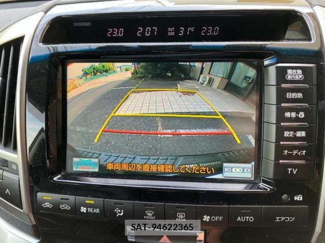 Toyota LAND CRUISER 2015-06 7220649-19