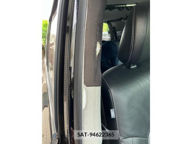 Toyota LAND CRUISER 2015-06 7220649-24