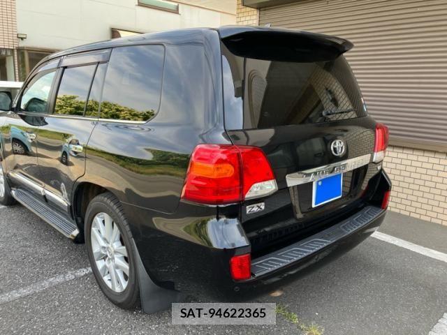 Toyota LAND CRUISER 2015-06 7220649-5
