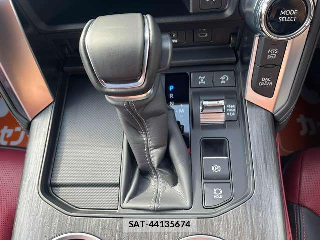 Toyota LAND CRUISER 2025-07 7220667-12