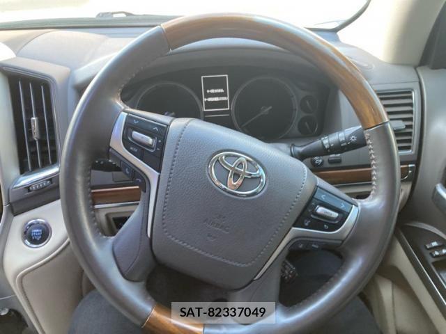 Toyota LAND CRUISER 2017-10 7220655-15