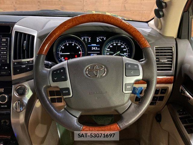 Toyota LAND CRUISER 2012-10 7220648-7