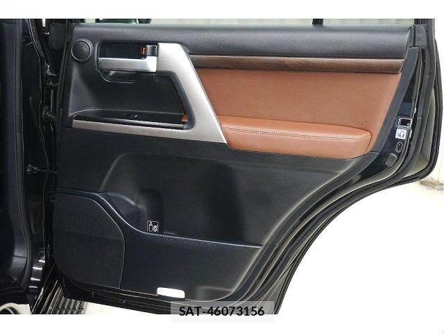 Toyota LAND CRUISER 2017-01 7220652-13