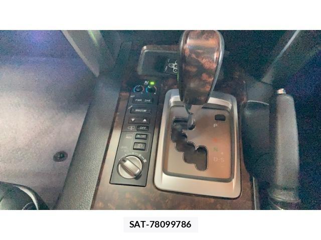 Toyota LAND CRUISER 2013-07 7220653-26