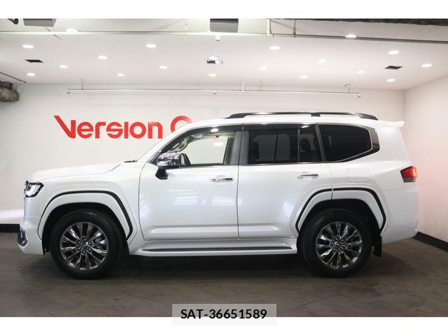 Toyota LAND CRUISER 2024-07 7272176-2