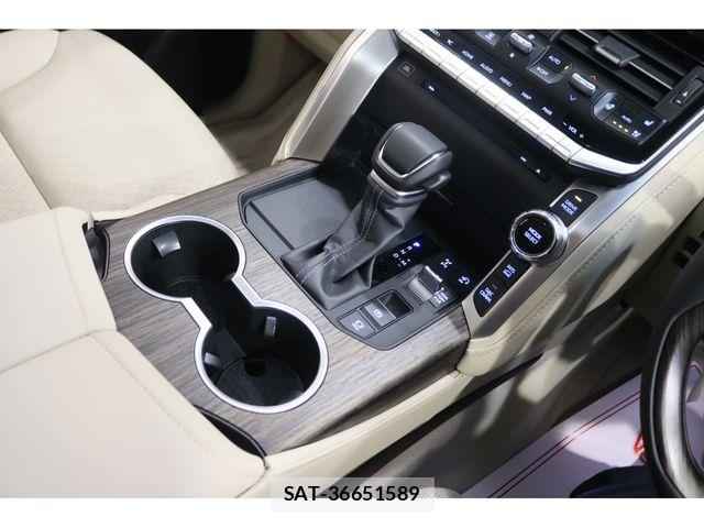 Toyota LAND CRUISER 2024-07 7272176-8