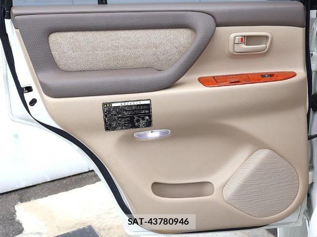 Toyota LAND CRUISER 2004-01 7272174-15