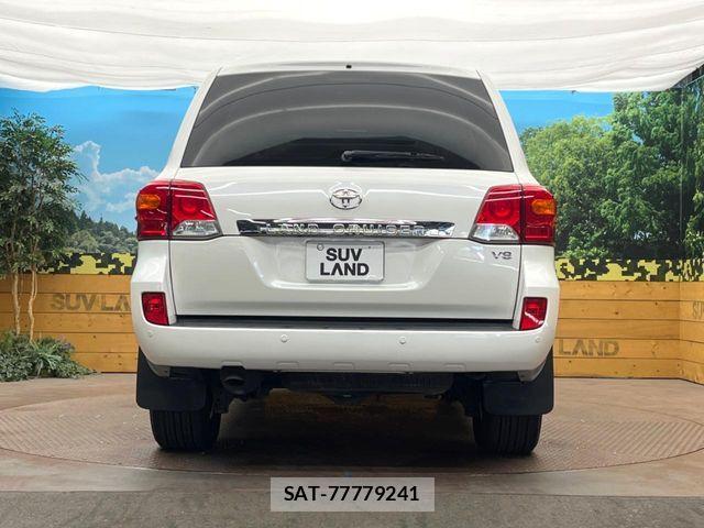 Toyota LAND CRUISER 2013-06 7272179-15