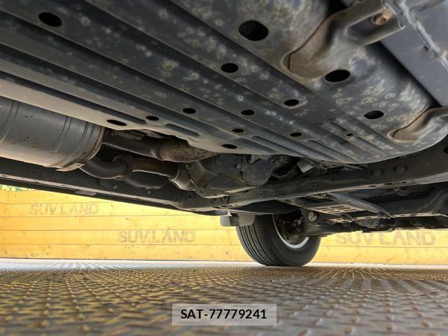 Toyota LAND CRUISER 2013-06 7272179-19