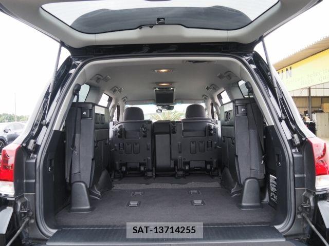 Toyota LAND CRUISER 2019-08 7327880-17