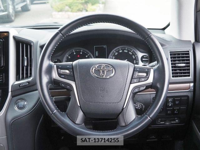 Toyota LAND CRUISER 2019-08 7327880-18