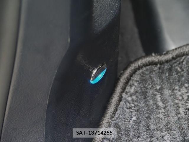 Toyota LAND CRUISER 2019-08 7327880-29