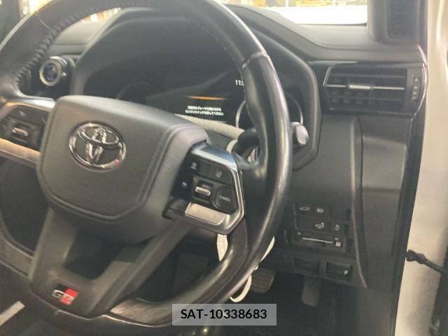Toyota LAND CRUISER 2022-03 7327879-19