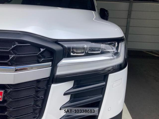 Toyota LAND CRUISER 2022-03 7327879-2