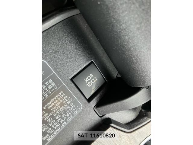 Toyota LAND CRUISER 2023-11 7327877-19