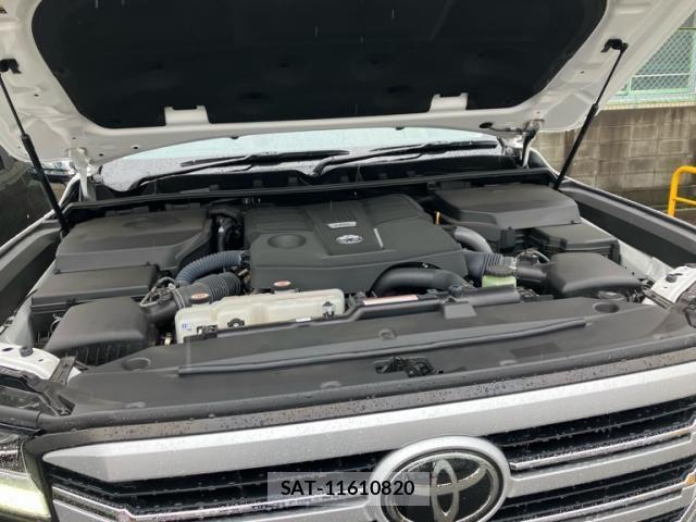 Toyota LAND CRUISER 2023-11 7327877-27