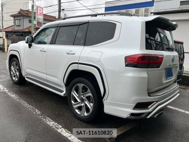 Toyota LAND CRUISER 2023-11 7327877-5