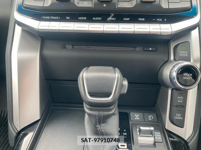 Toyota LAND CRUISER 2023-07 7327878-16