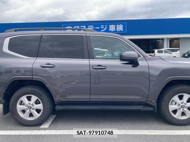 Toyota LAND CRUISER 2023-07 7327878-6