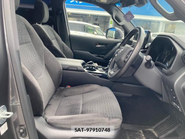 Toyota LAND CRUISER 2023-07 7327878-7