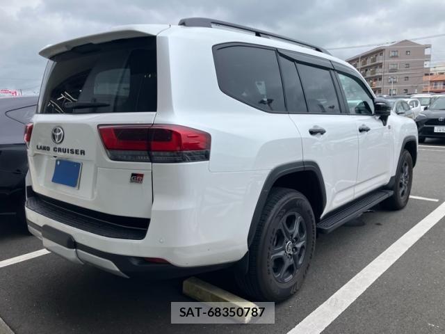Toyota LAND CRUISER 2025-09 7327865-3