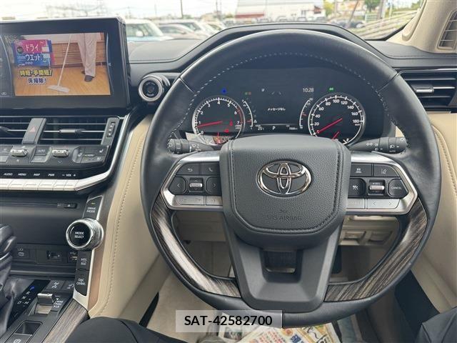 Toyota LAND CRUISER 2024-10 7358393-21