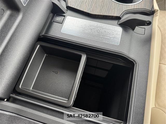 Toyota LAND CRUISER 2024-10 7358393-7