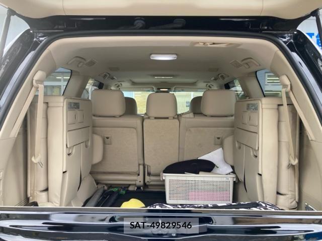 Toyota LAND CRUISER 2019-01 7358395-10