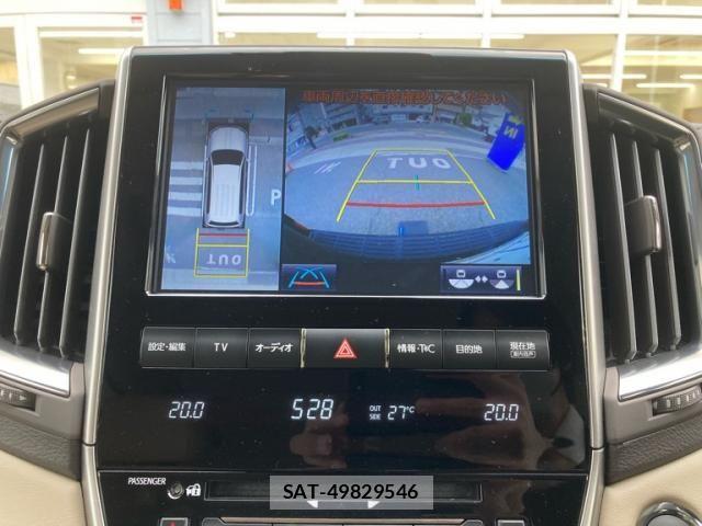 Toyota LAND CRUISER 2019-01 7358395-24