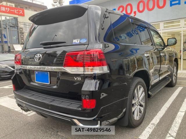 Toyota LAND CRUISER 2019-01 7358395-2