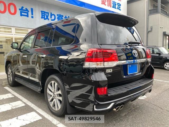 Toyota LAND CRUISER 2019-01 7358395-3