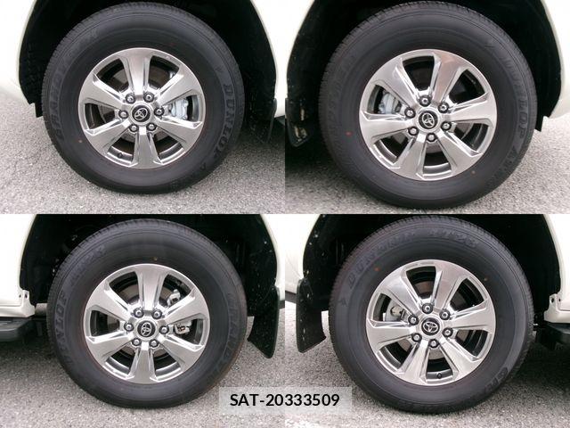 Toyota LAND CRUISER 2023-11 7358389-13