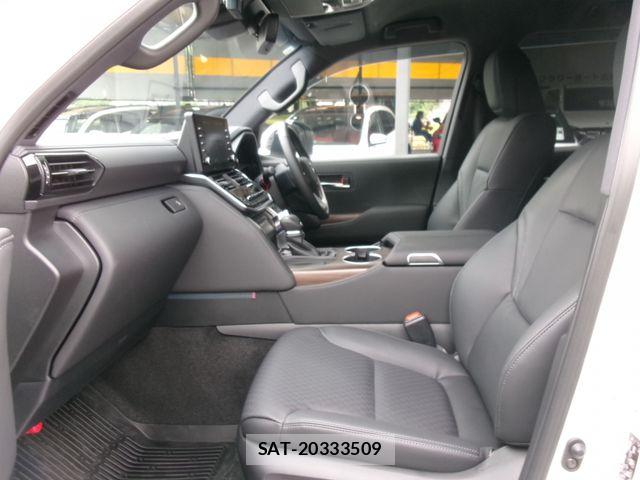 Toyota LAND CRUISER 2023-11 7358389-14