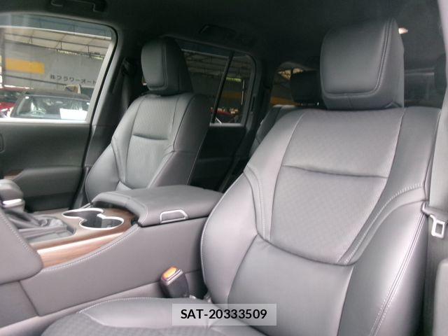 Toyota LAND CRUISER 2023-11 7358389-15