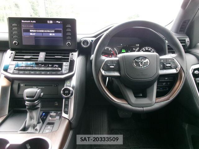 Toyota LAND CRUISER 2023-11 7358389-1