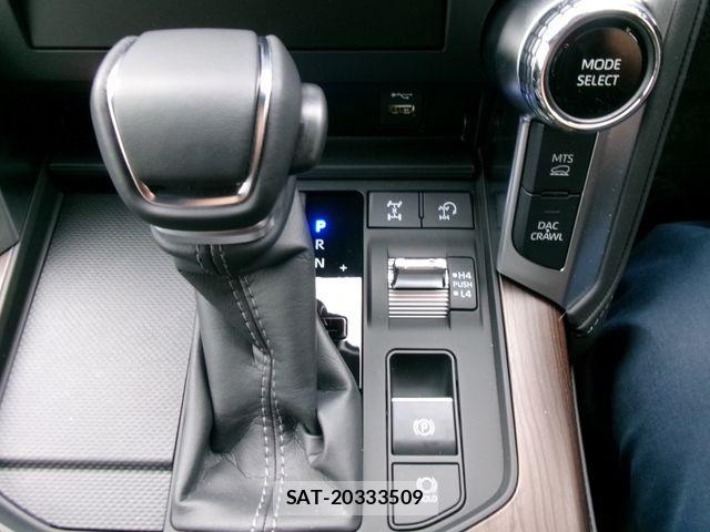 Toyota LAND CRUISER 2023-11 7358389-22