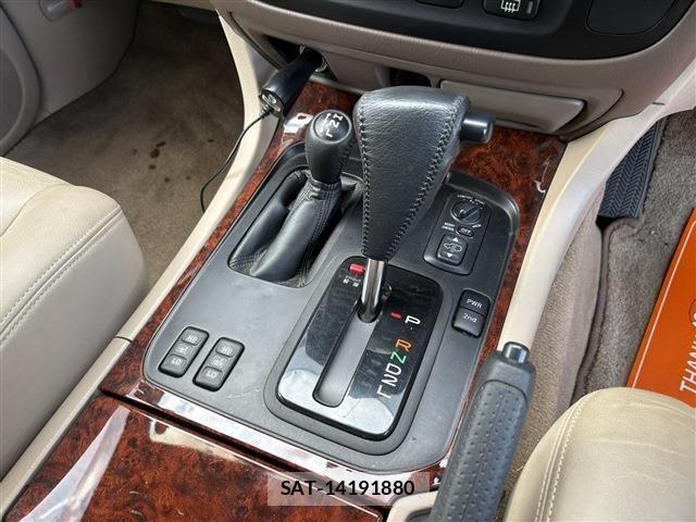Toyota LAND CRUISER 1998-09 7358398-18