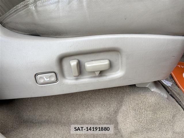Toyota LAND CRUISER 1998-09 7358398-25