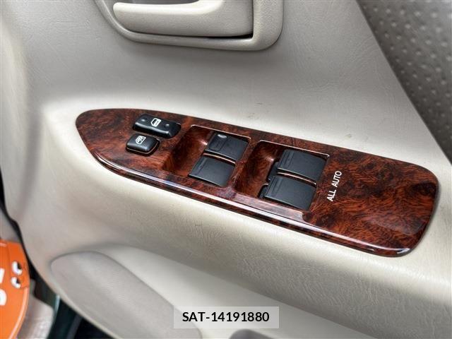 Toyota LAND CRUISER 1998-09 7358398-26