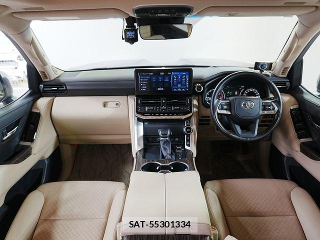 Toyota LAND CRUISER 2023-06 7358392-1
