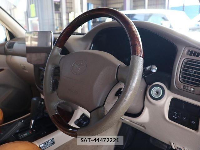Toyota LAND CRUISER 2002-01 7455275-17