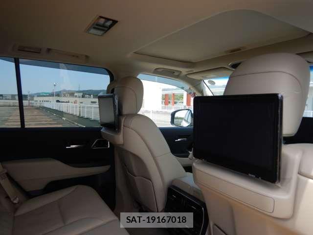 Toyota LAND CRUISER 2023-08 7455268-10