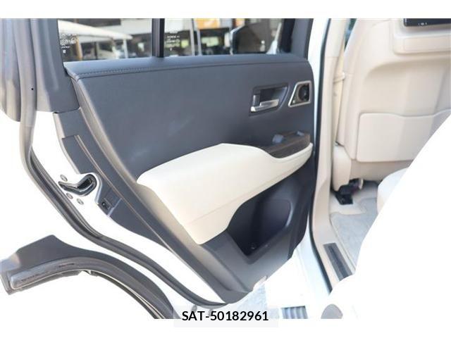 Toyota LAND CRUISER 2022-01 7455262-19