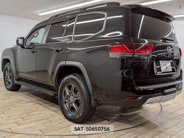 Toyota LAND CRUISER 2022-05 7501192-15