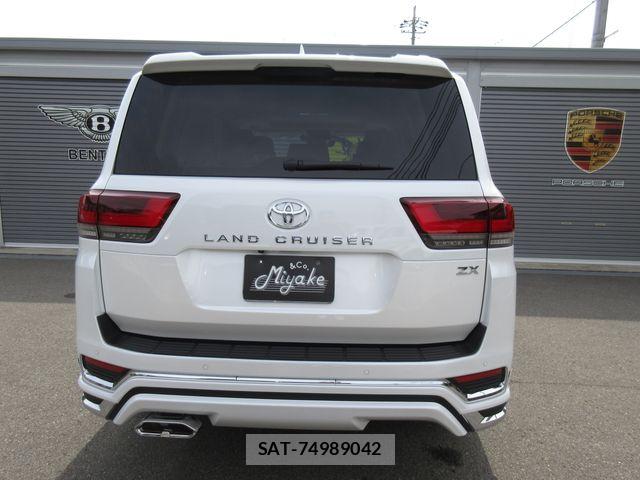Toyota LAND CRUISER 2024-07 7501189-10