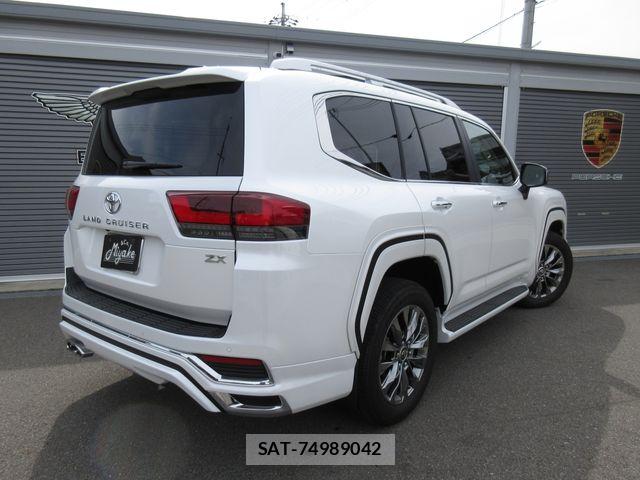 Toyota LAND CRUISER 2024-07 7501189-11