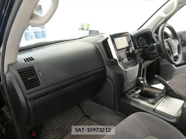 Toyota LAND CRUISER 2020-12 7508958-17