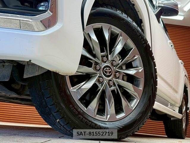 Toyota LAND CRUISER 2023-07 7501191-10